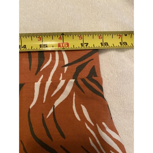 Liz Claiborne skirt‎ Women’s Size Large NWT Pull On - Picture 7 of 8